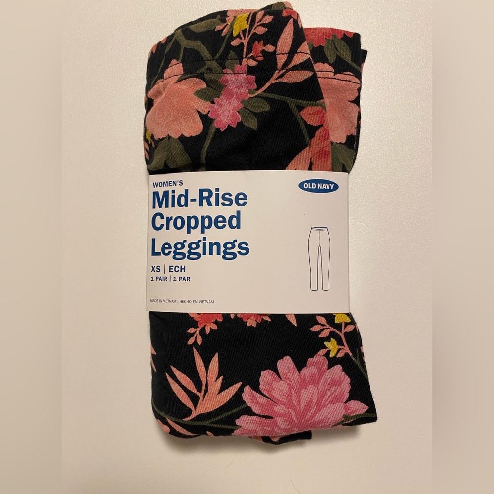 Mid-Rise Cropped Floral Leggings